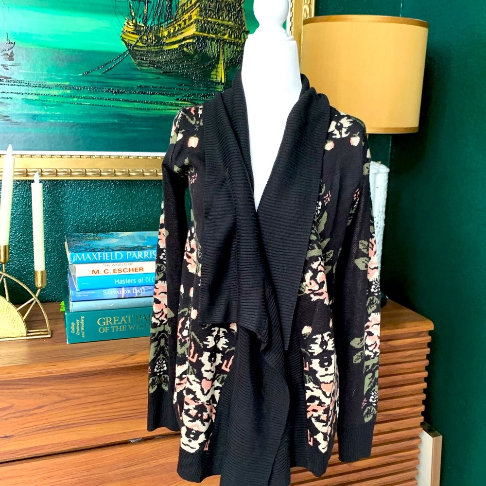 Urban Outfitters Staring at Stars drape cardigan